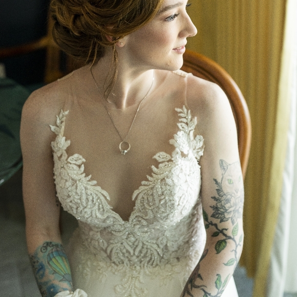 Allure Bridals wedding dress - Picture 9 of 9